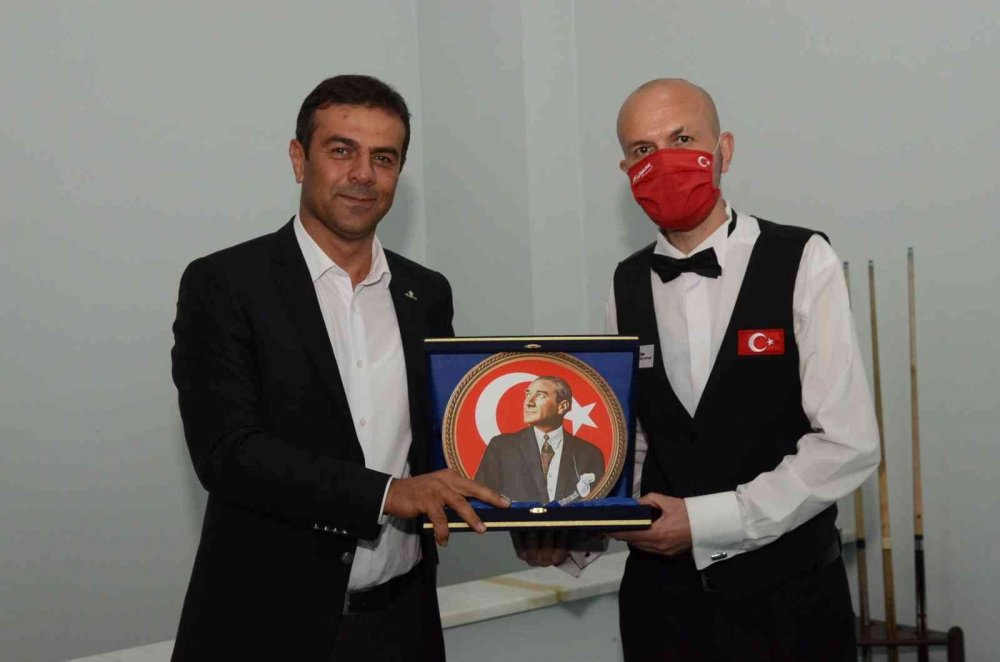 Bozüyük 3 bant Bilardo Cumhuriyet Kupası sahiplerini buldu