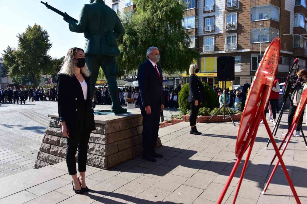 Bozüyük’te 29 Ekim Cumhuriyet Bayramı kutlama törenleri başladı