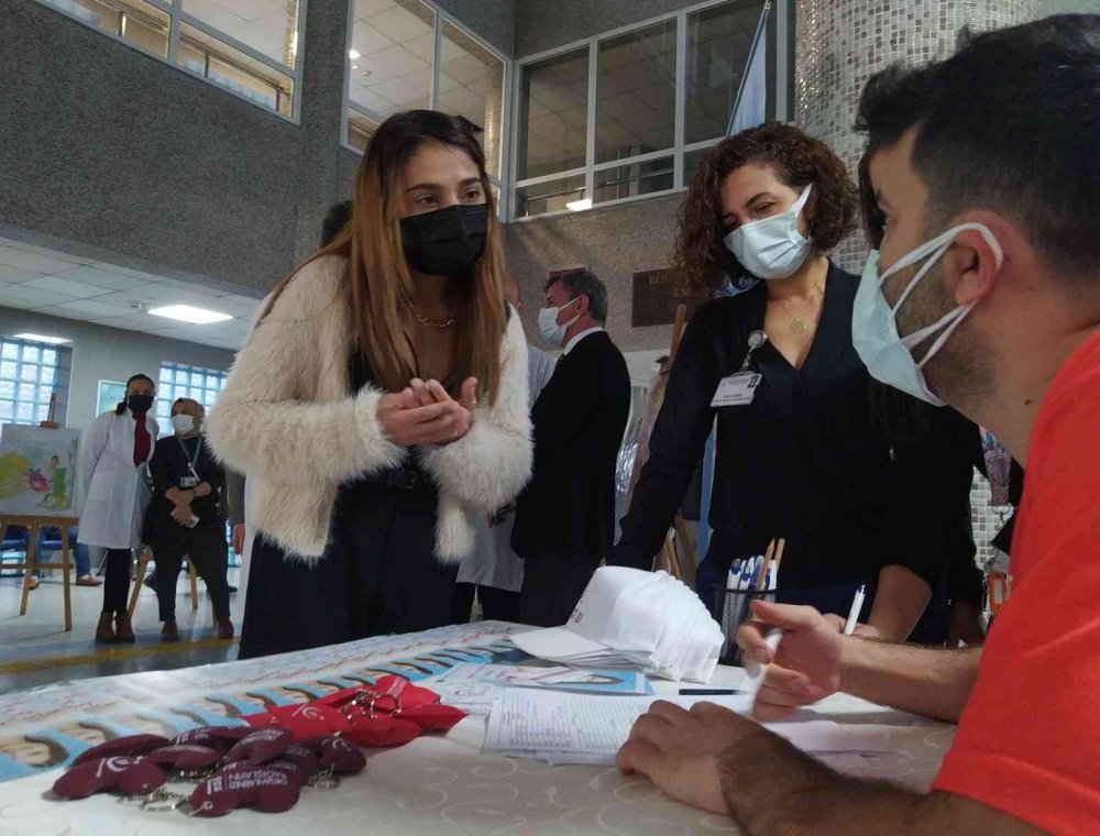 Böbrek nakli olan genç öğretmen bütün organlarını bağışladı