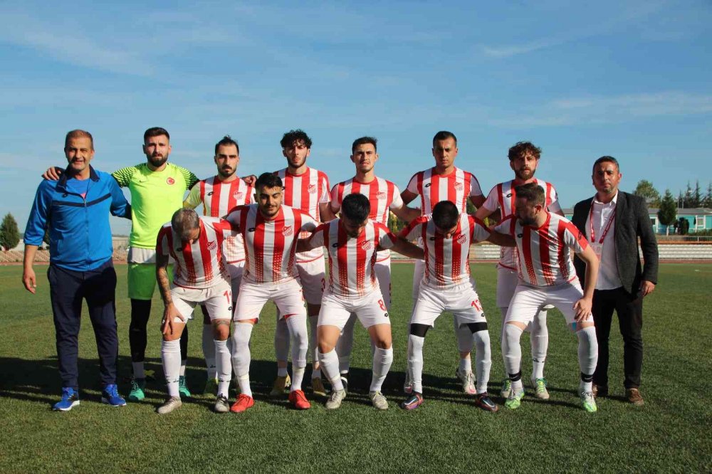 90+8’de gelen gol sonrası saha karıştı