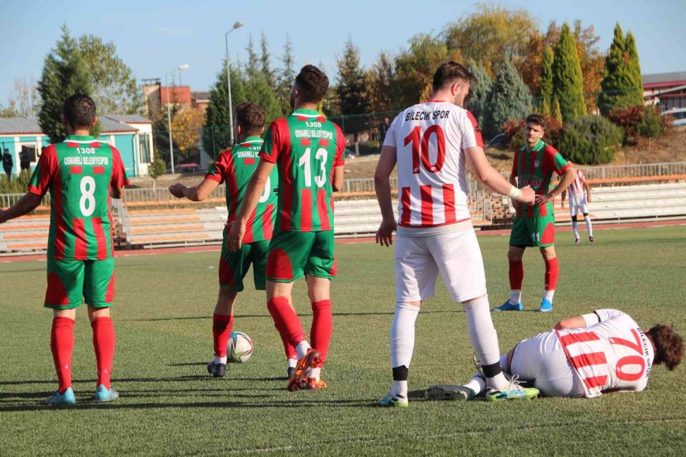 Bilecikspor zorda olsa kazanmasını bildi