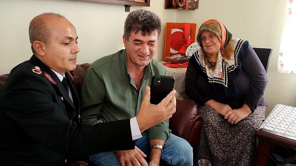 Bakan Soylu şehit ailesi ile görüntülü konuştu