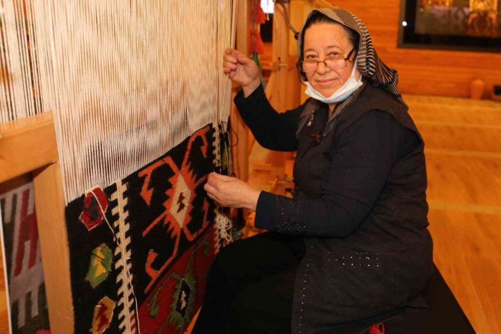 Türkiye’nin ilk ve tek uygulamalı kilim müzesi