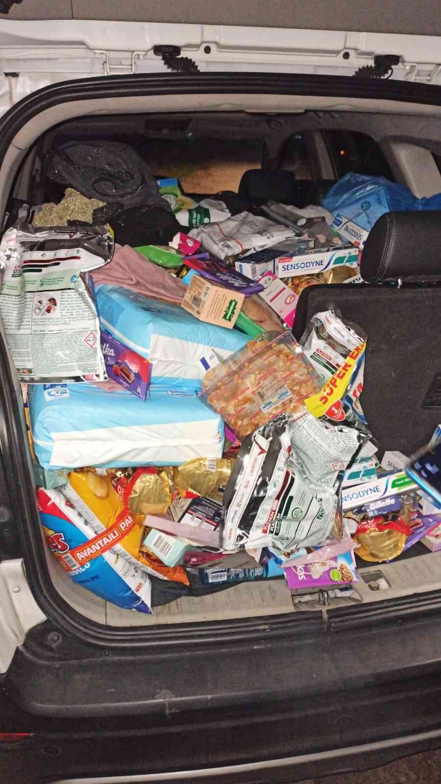 10’dan fazla markette hırsızlık yapan 4 şüpheli yakalandı