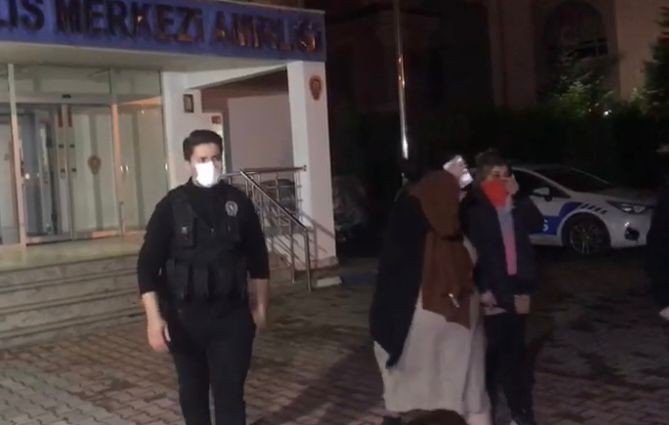 10’dan fazla markette hırsızlık yapan 4 şüpheli yakalandı