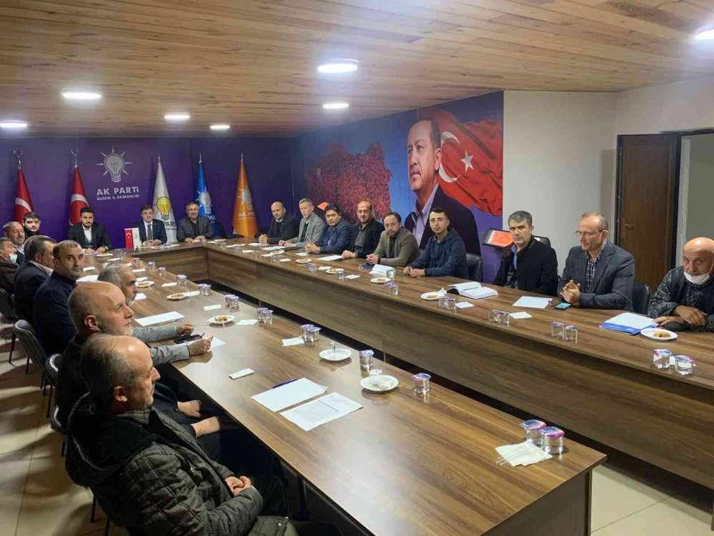 Bilecik AK Parti’de seçim işleri başkanlarıyla toplantı