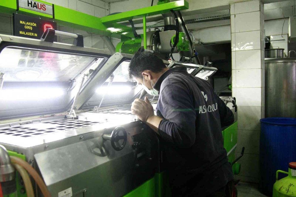 Bursa’da zeytinyağı için yağhanelerde mesai başladı