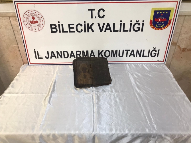 el-yazmasi-incil-ele-gecirildi1.jpg