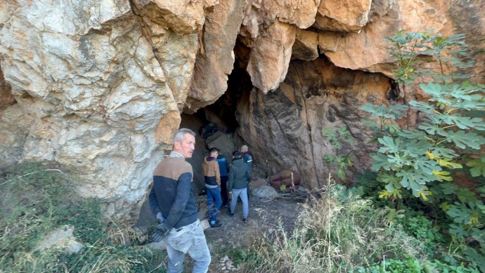 Definecilerin mağara hayatı pes dedirtti