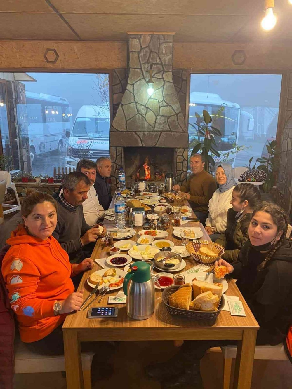 Yedigöller Milli Parkı gezisi renkli görüntülere sahne oldu