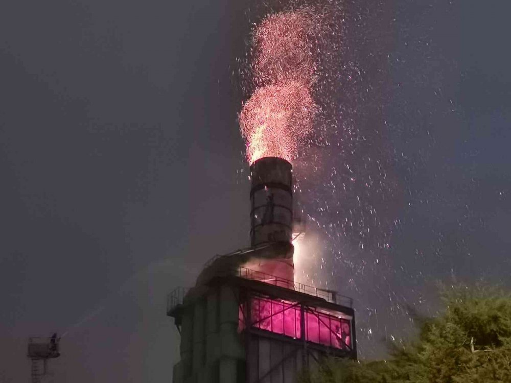 Talaş siloları alev topuna döndü