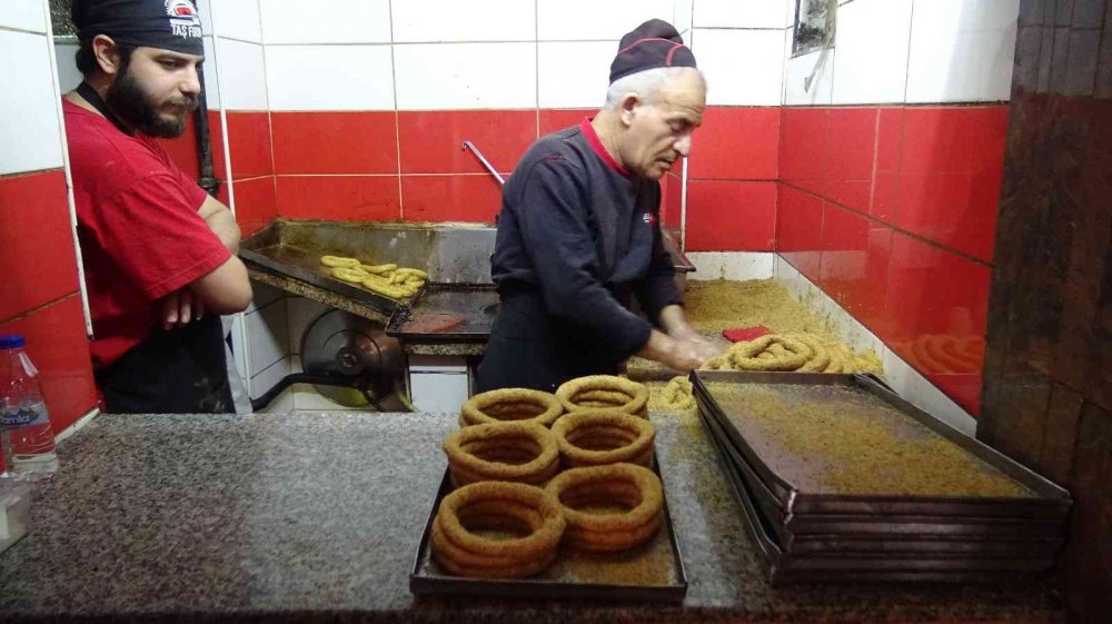 100 gram simit 3 lira oldu