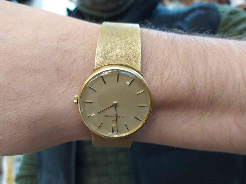 Altından yapılan yüz yıllık saat servet fiyatına satışta