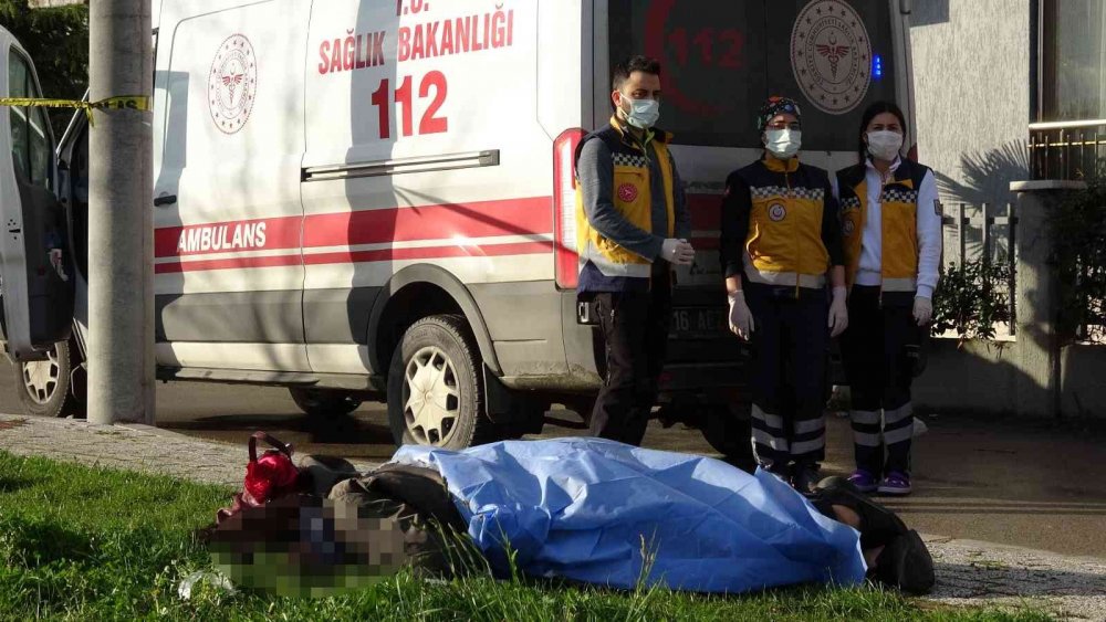 Karısını öldürüp balkonda silahla poz vermişti, savcılık müebbet hapis talebinde bulundu
