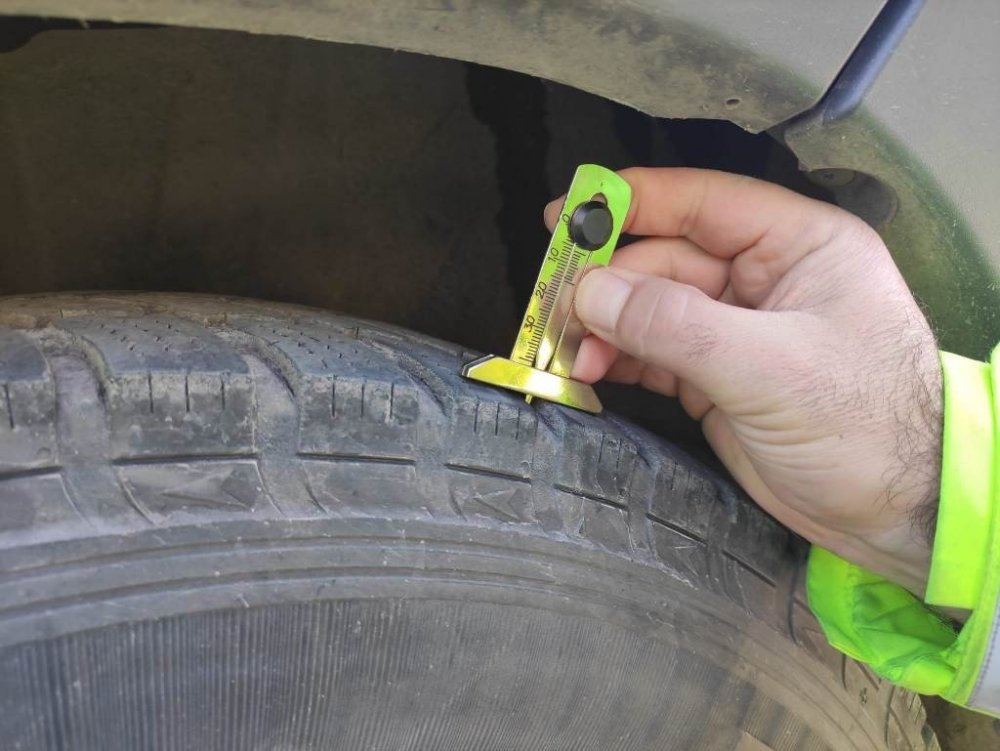 Polis ve jandarma ekiplerinden kış lastiği denetimi