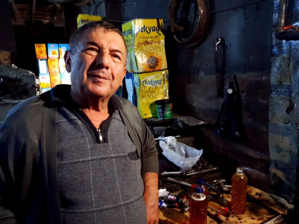 50 yıldır yağhaneden çıkmıyor