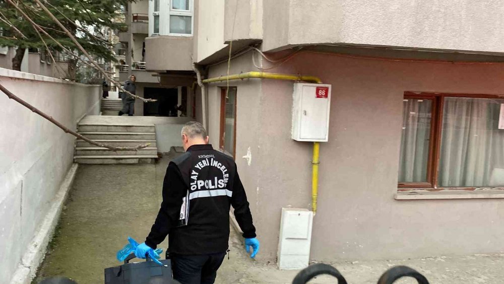 26 yaşındaki genç evde ölü bulundu