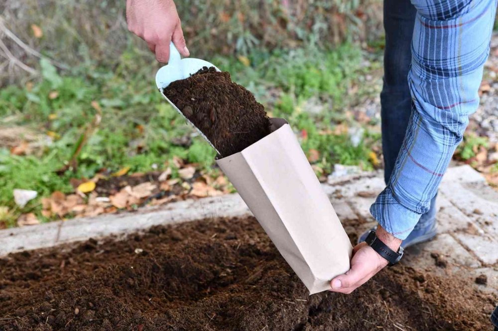 670 kilogram atık, doğal gübreye dönüştü
