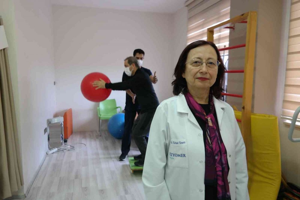 Yatağa bağlıydı, doğru tedavi ile yürümeye başladı