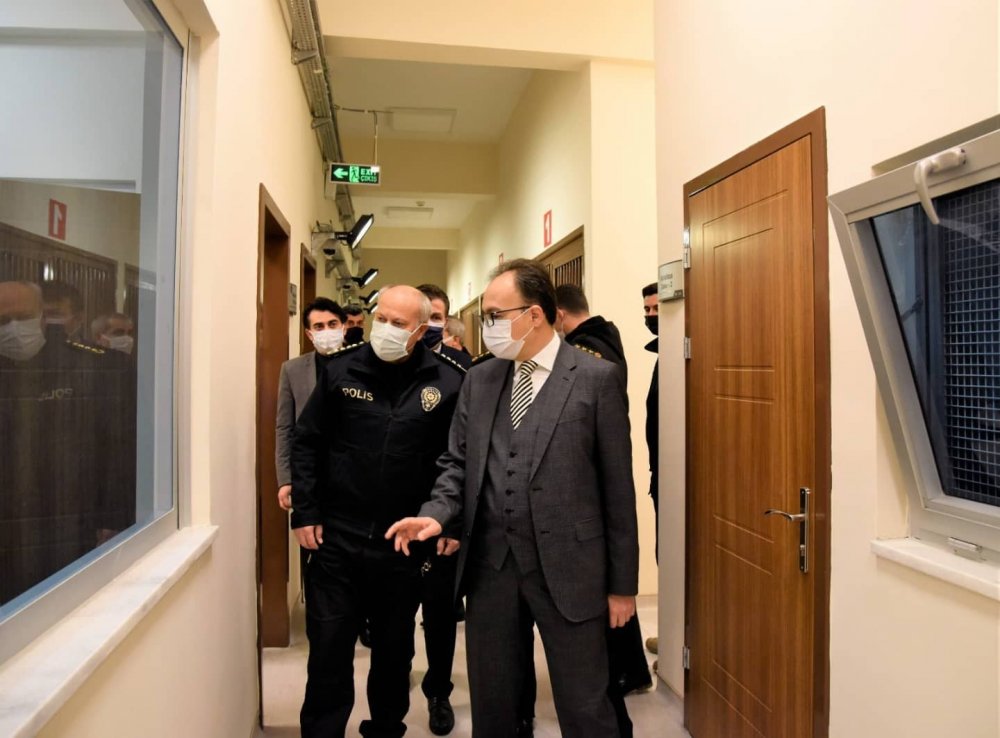 Vali Kızılkaya polis memurlarıyla kahvaltıda buluştu