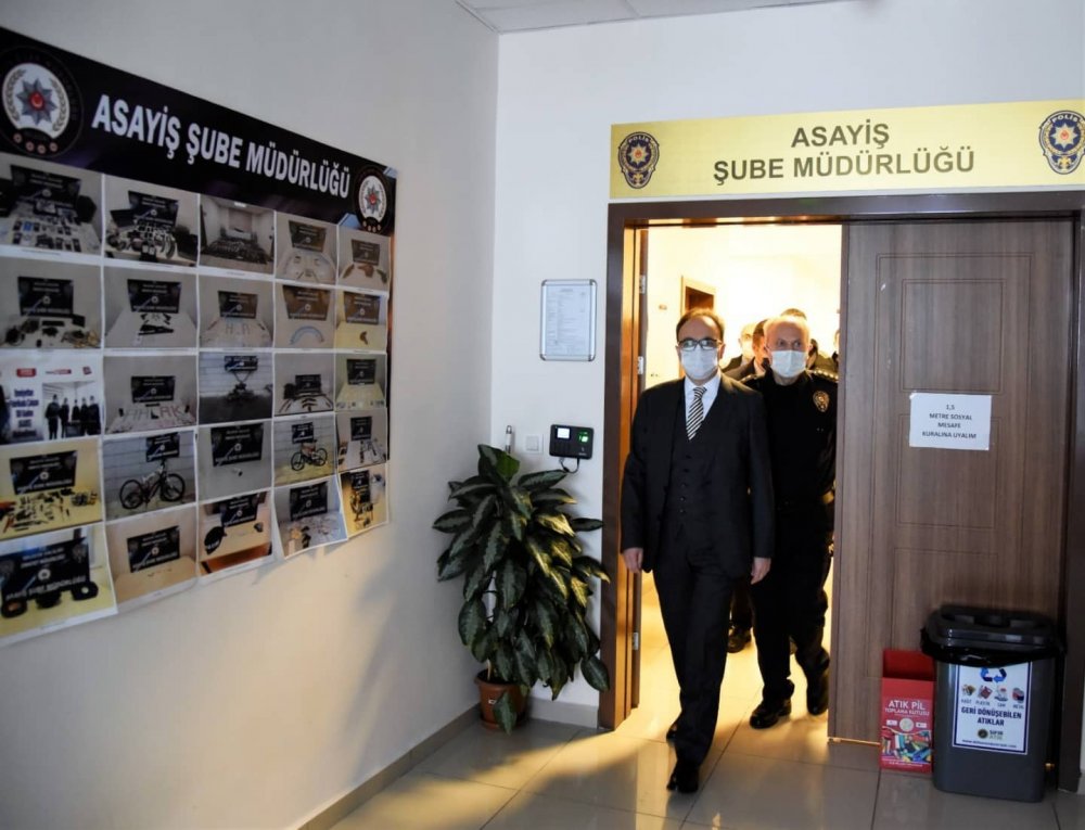 Vali Kızılkaya polis memurlarıyla kahvaltıda buluştu