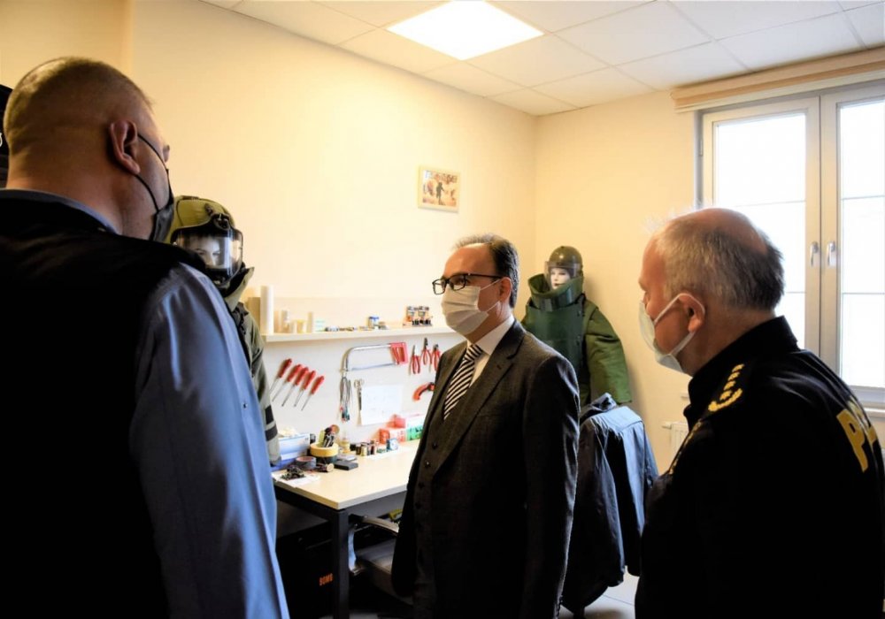 Vali Kızılkaya polis memurlarıyla kahvaltıda buluştu