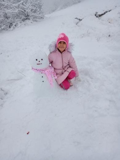 Kar yağışı çocukları mutlu etti