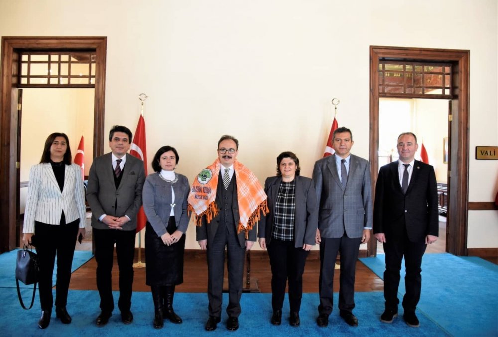 Vali Kızılkaya, kurum ve STK temsilcilerini makamında kabul etti