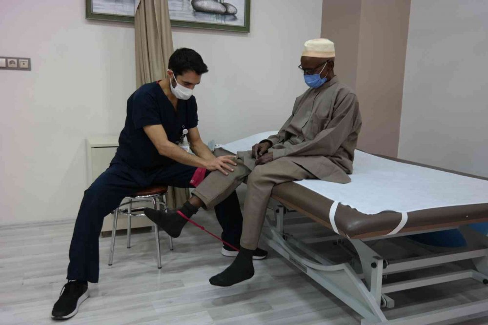 Afrikalı hasta şifayı Eskişehir’de buldu