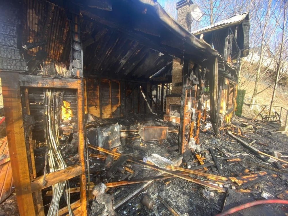 Bungalov ev alev alev yandı