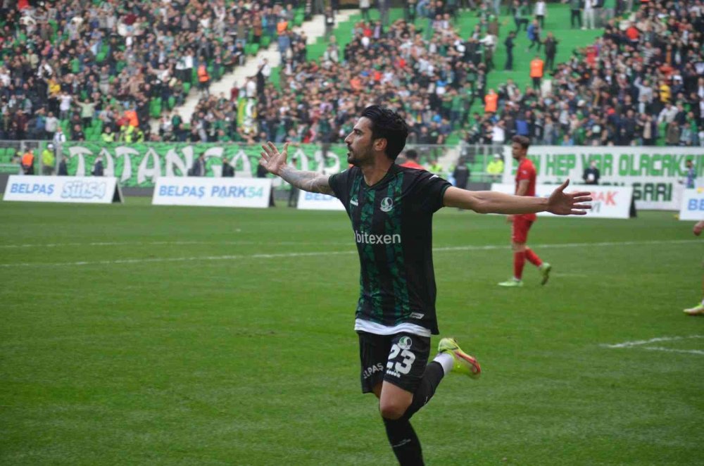Beğenilmediği için takımdan gönderildi, Sakaryaspor’da gol krallığına oynuyor