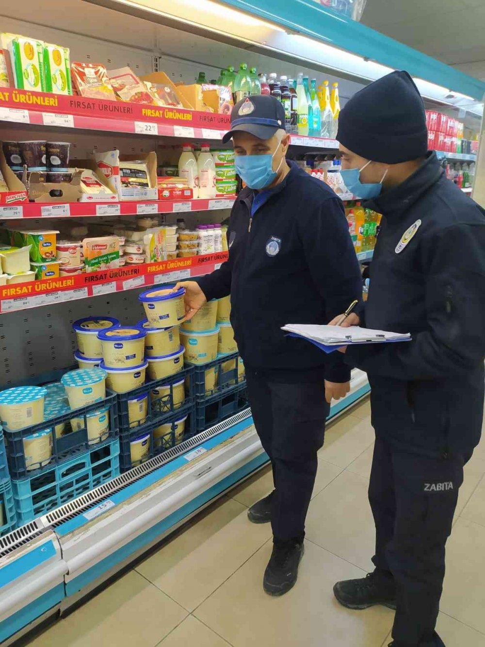 Osmaneli İlçe Belediyesi Zabıta Müdürlüğü ekipleri denetim için sahada