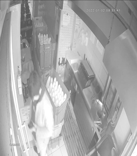 Bursa’da şarj edeceğini söyleyerek telefonu böyle çaldı