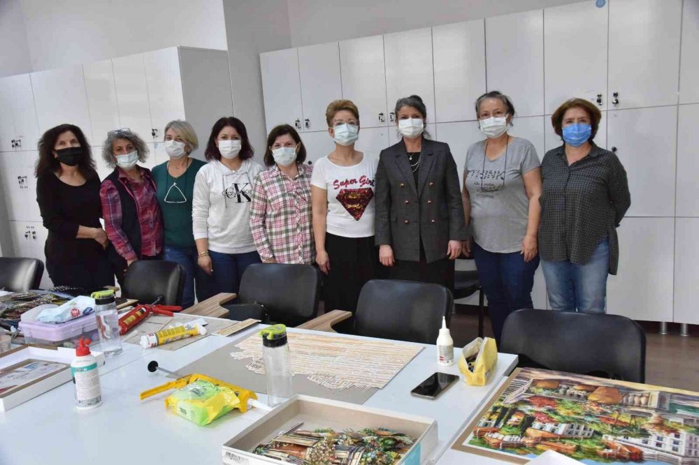 Kadın elinden sanata dönüşen 3 boyutlu tablolar