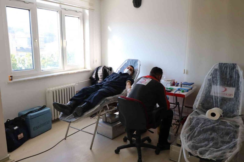 Bilecik İl Jandarma Komutanlığı personeli kan bağışında bulundu