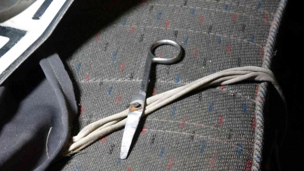 Makas kullanarak çalıştırıp çaldılar 25 kilometre kaçtılar