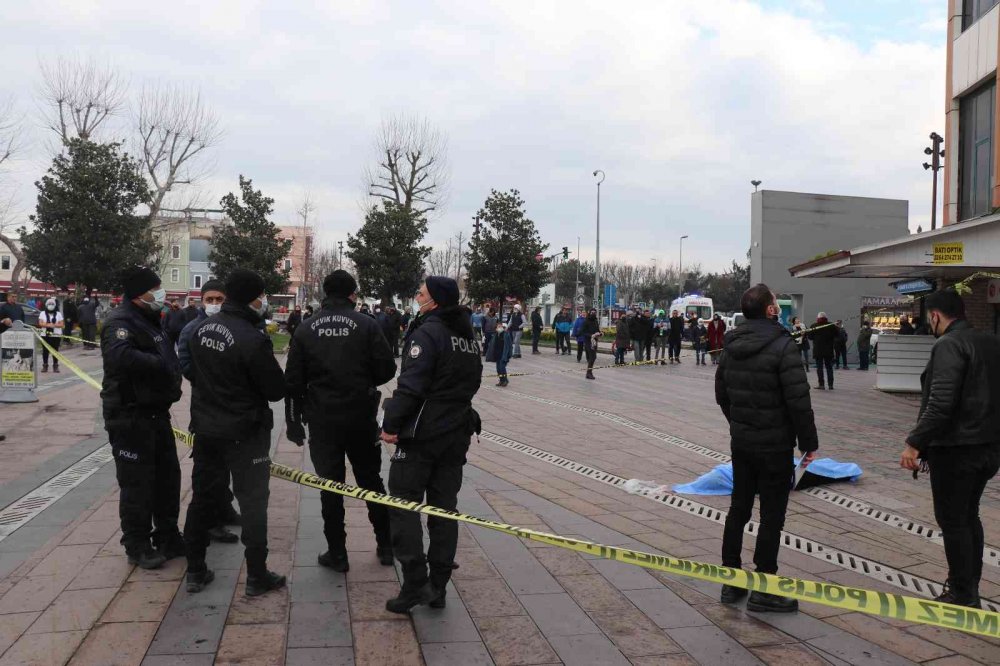 Şehir merkezinde şok olay, görenler oraya koştu