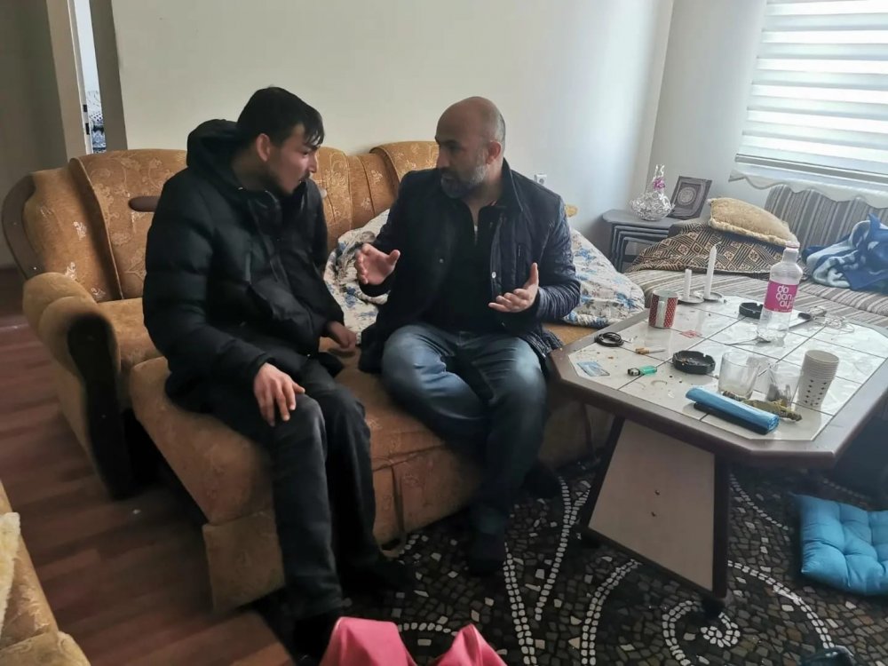 Mısır tezgahından malzeme çalınan engelli gence destek yağdı