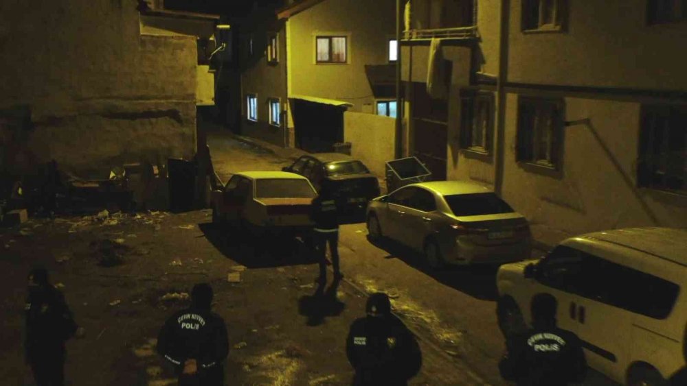 Şafak vakti uyuşturucu operasyonu