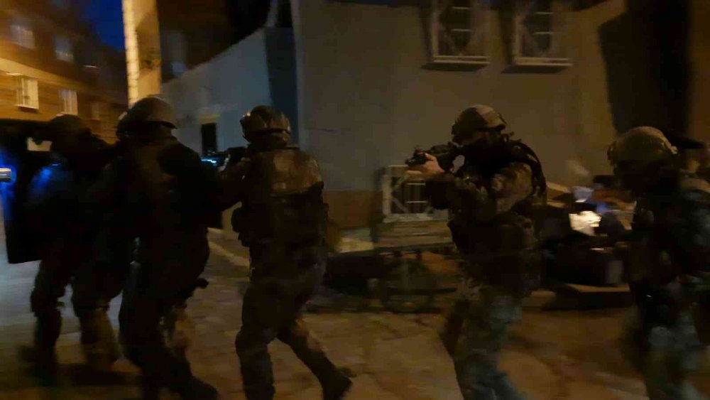 Şafak vakti uyuşturucu operasyonu