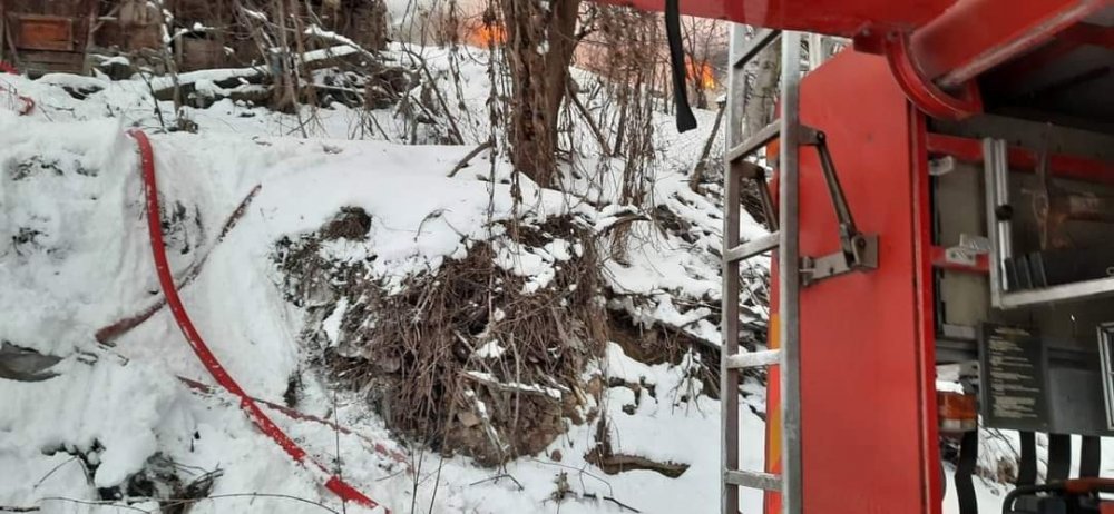 Orhaneli’nde korkutan yangın