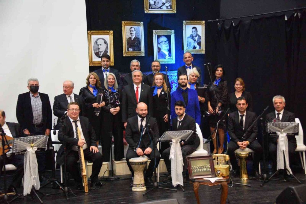 Bozüyük Belediyesi Türk Sanat Müziği Korosu’ndan muhteşem konser