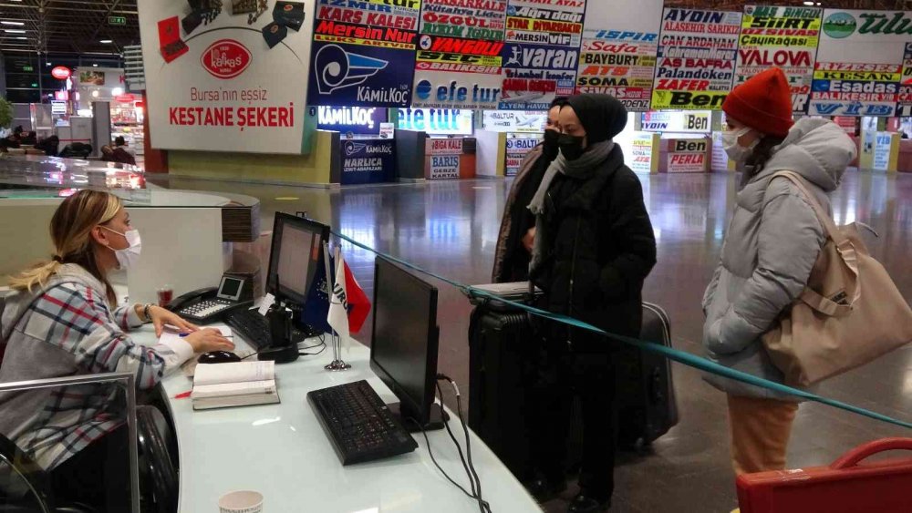 Bursa Terminalinde mahsur kalan yolcular KYK yurtlarına yerleştirildi