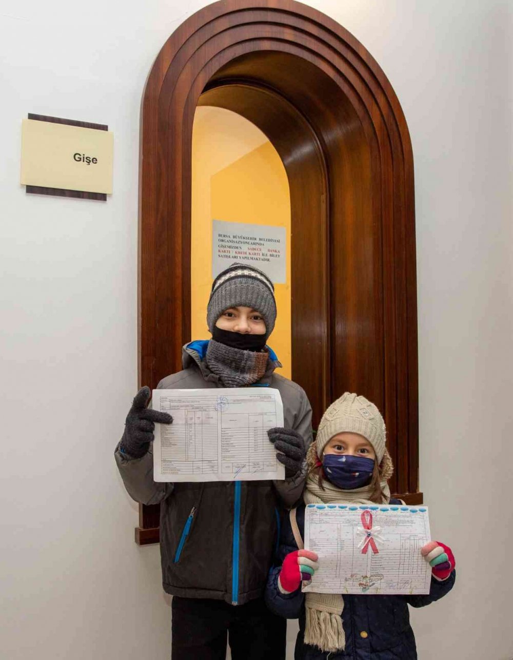 Karneler tiyatro biletine dönüştü