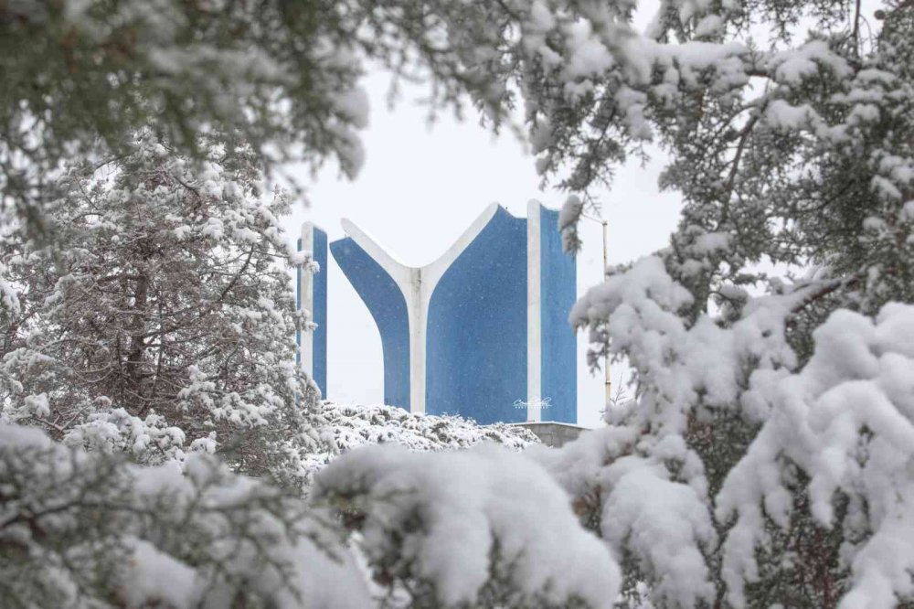 ’Kubbelerin fotoğraf sanatçısı’ olarak bilinen Cemil Şahin Bilecik’e geldi
