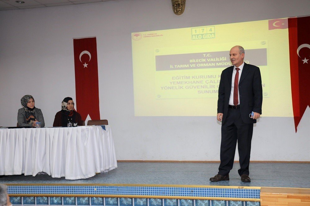 Kantin ve yemekhanelerde çalışan personele hijyen eğitimi verildi