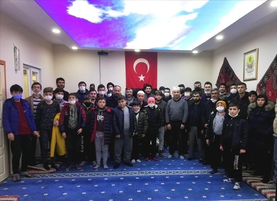 Bozüyük’te din görevlileri gençlerle buluşuyor