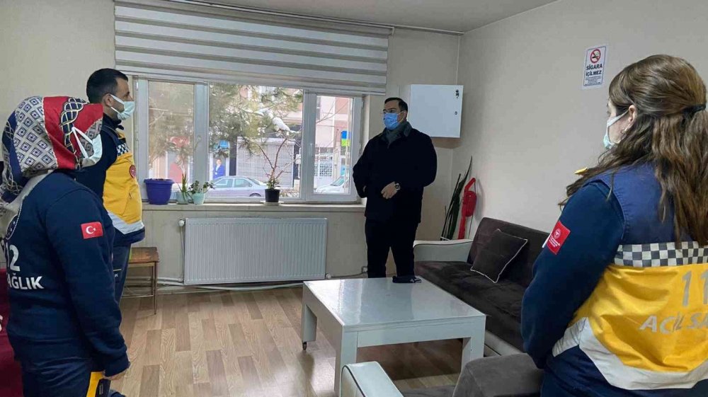 Kaymakam Şahin, nöbet tutan sağlık çalışanları ziyaret etti