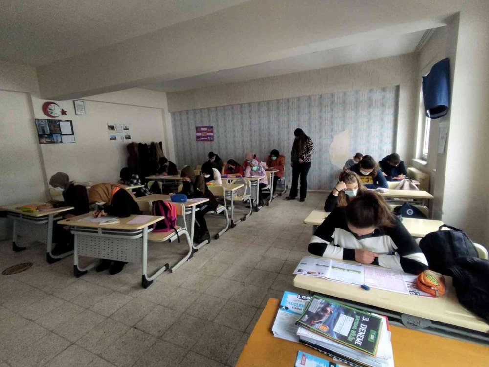 Yarıyıl tatilinde de LGS’ye hazırlandı