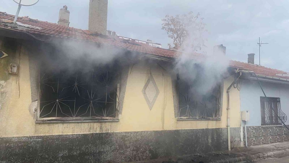 Evini yakan oğlu için “Yakalayın, bırakmayın” diye yalvardı